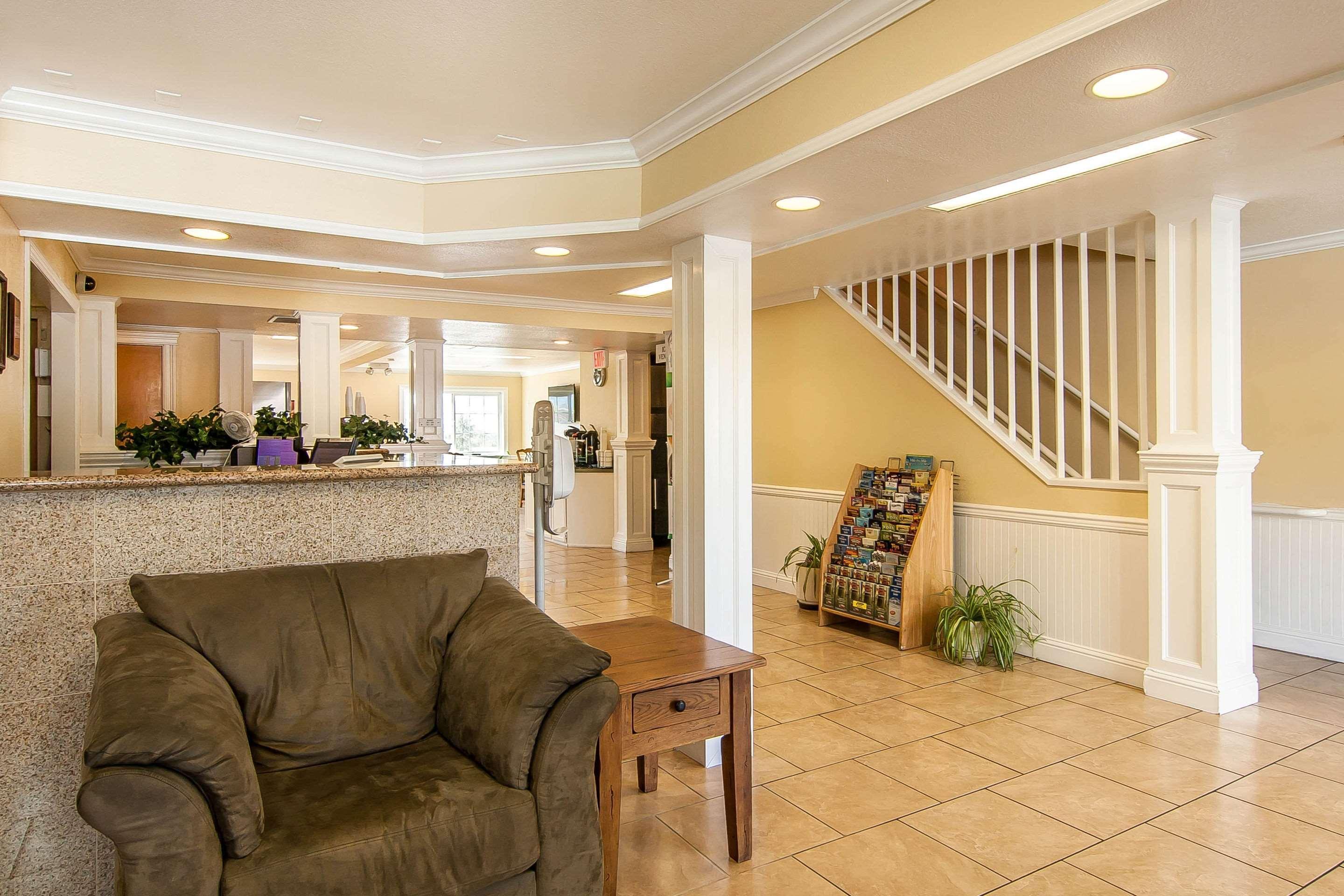 Quality Inn Grants Pass Exterior photo