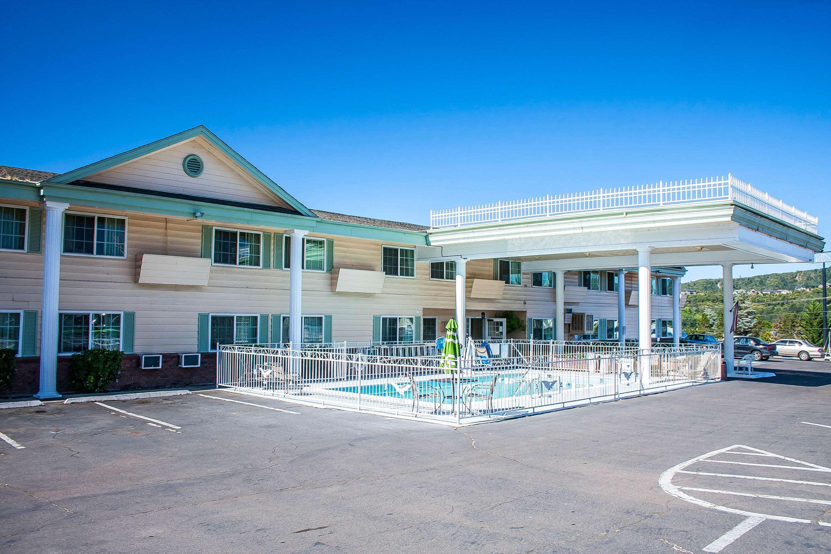 Quality Inn Grants Pass Exterior photo